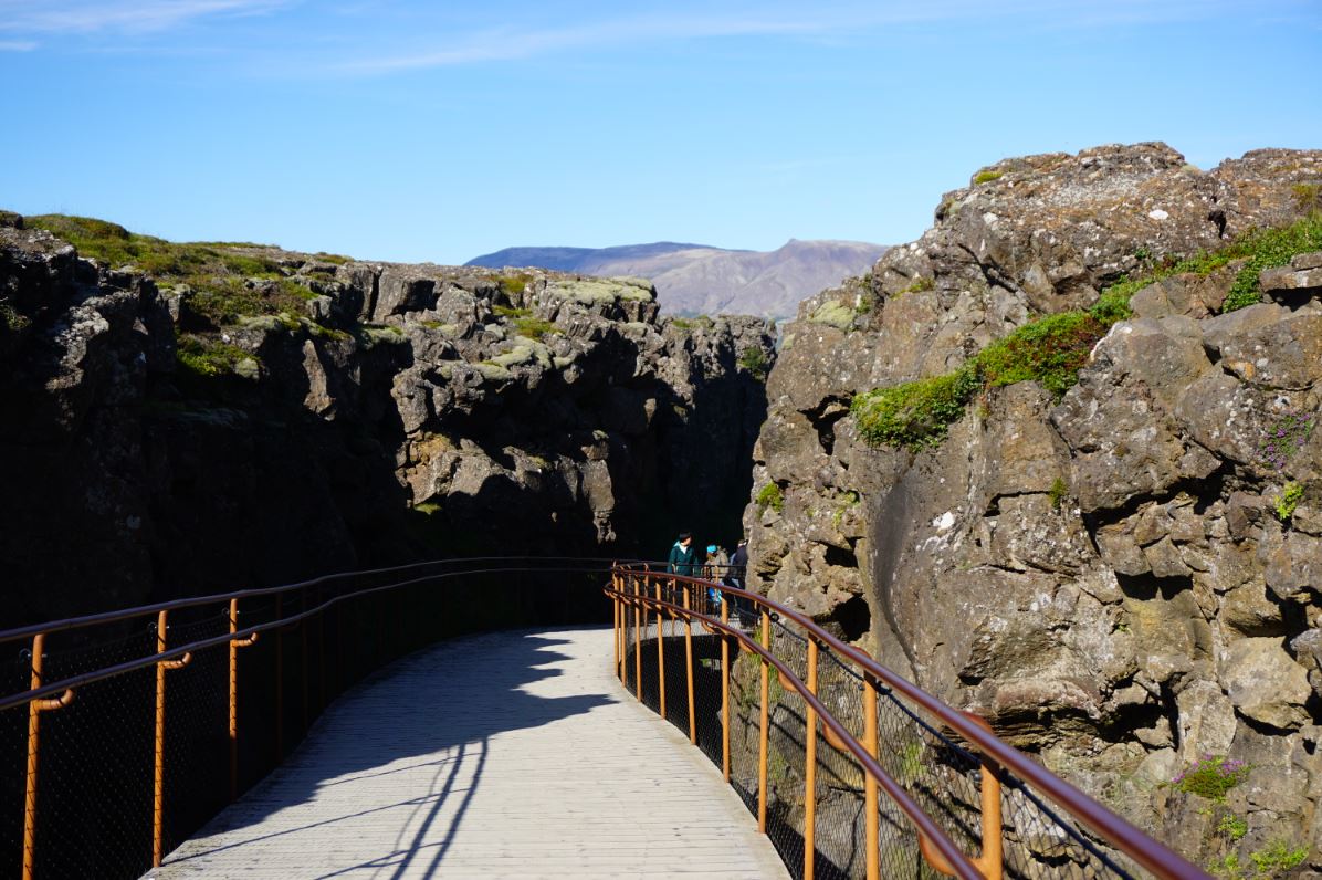 Entrance to Þingvellir